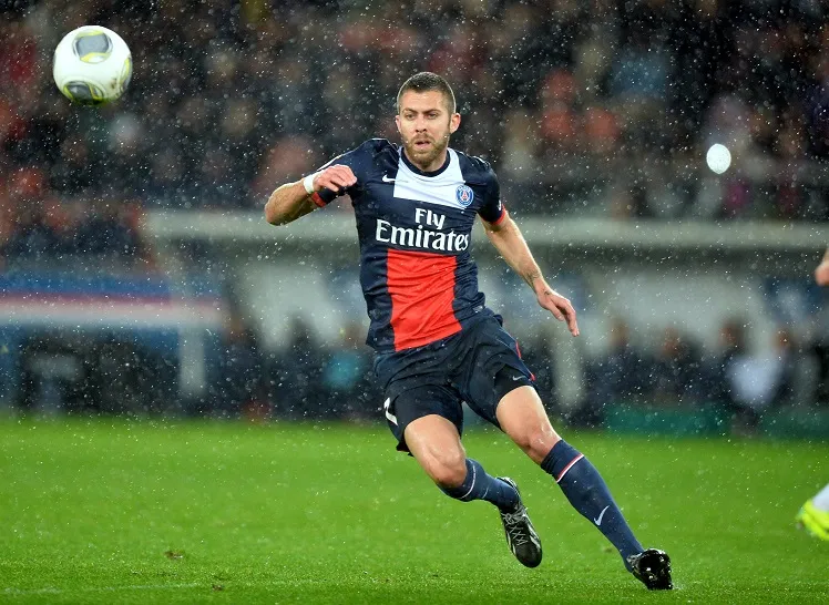 Conte dément pour Ménez