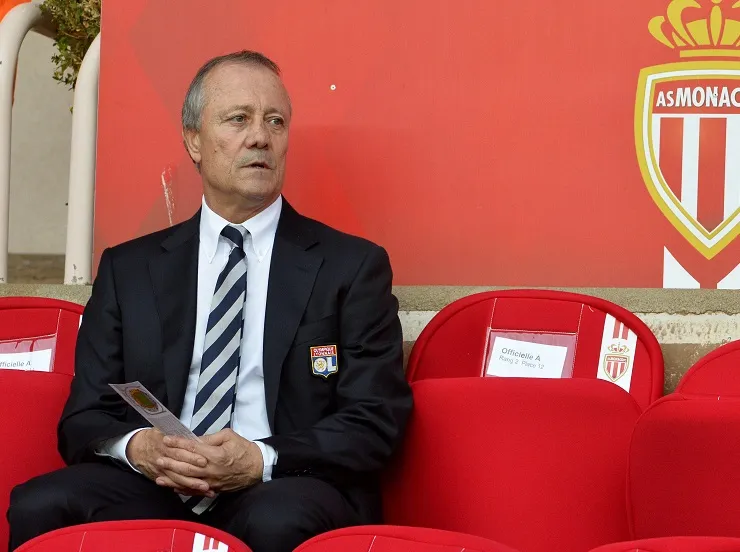 Benzia remis en place par Lacombe