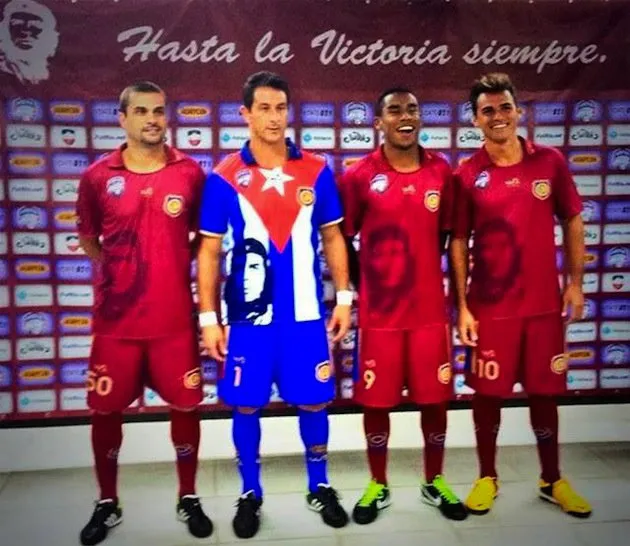 Photo : Le Che renfloue un club