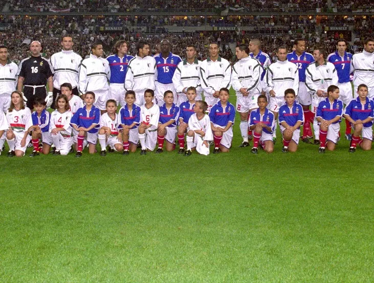 Les Bleus en amical en Algérie ?