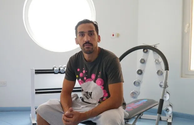 Belounis contre-attaque