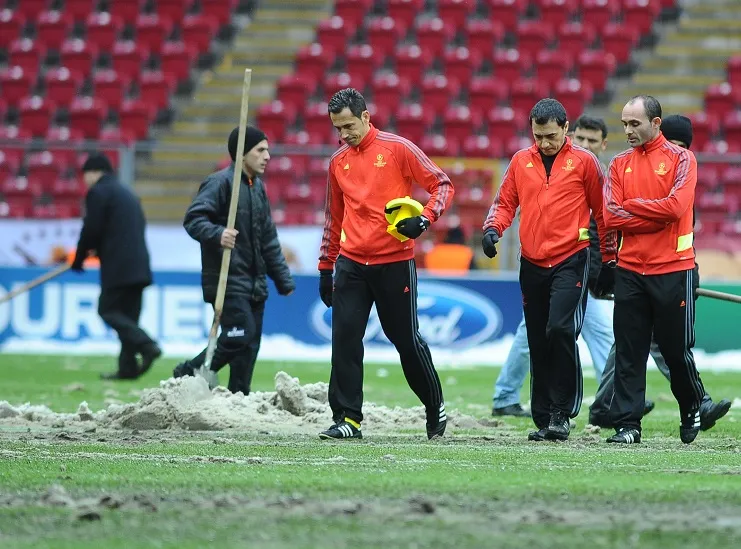 Galatasaray-Juve : le terrain saboté