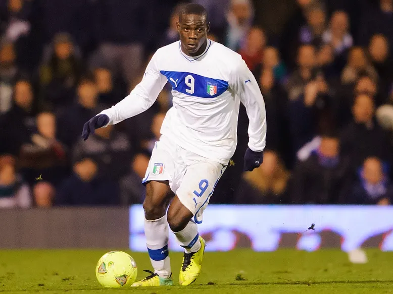 Balotelli n&rsquo;a pas peur des Anglais