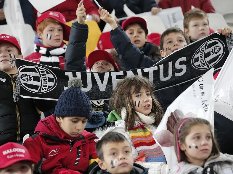 Juve : des enfants remplacent les ultras