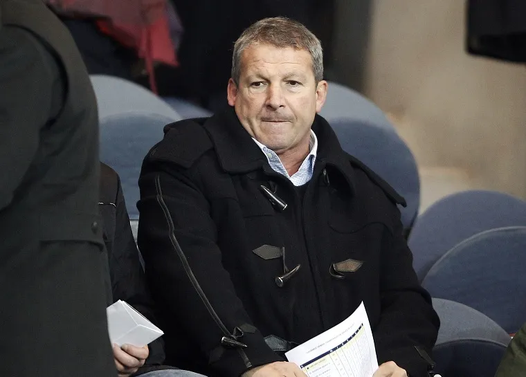 MHSC : Courbis chez lui