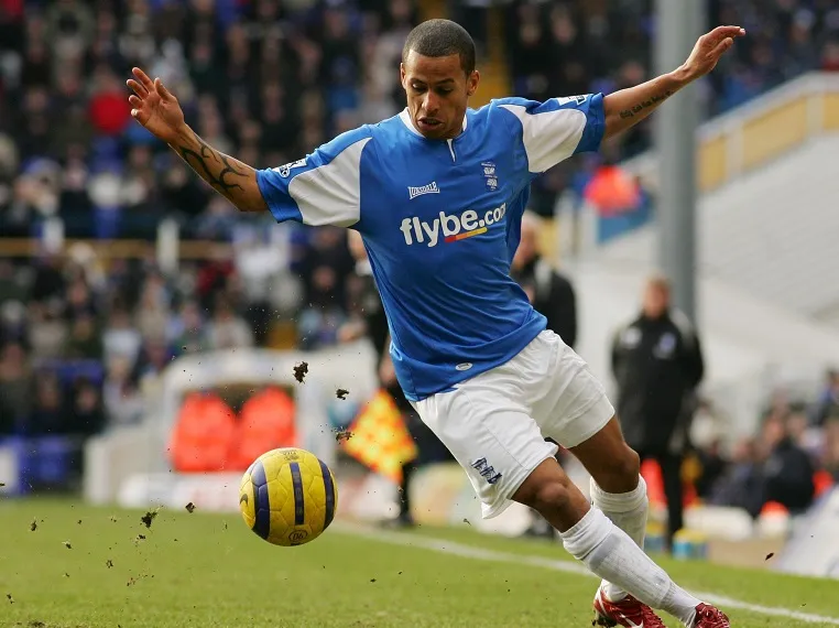 Championship: 6 joueurs arrêtés