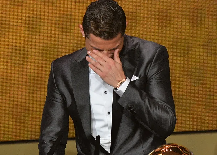 Ronaldo : «<span style="font-size:50%">&nbsp;</span>J&rsquo;ai vu ma mère pleurer<span style="font-size:50%">&nbsp;</span>»