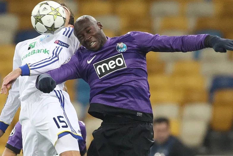 Manchester veut Mangala