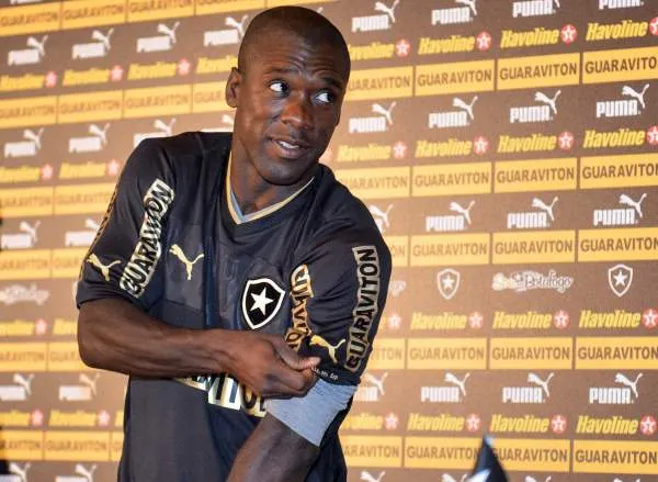 Seedorf, nouvel entraîneur du Milan
