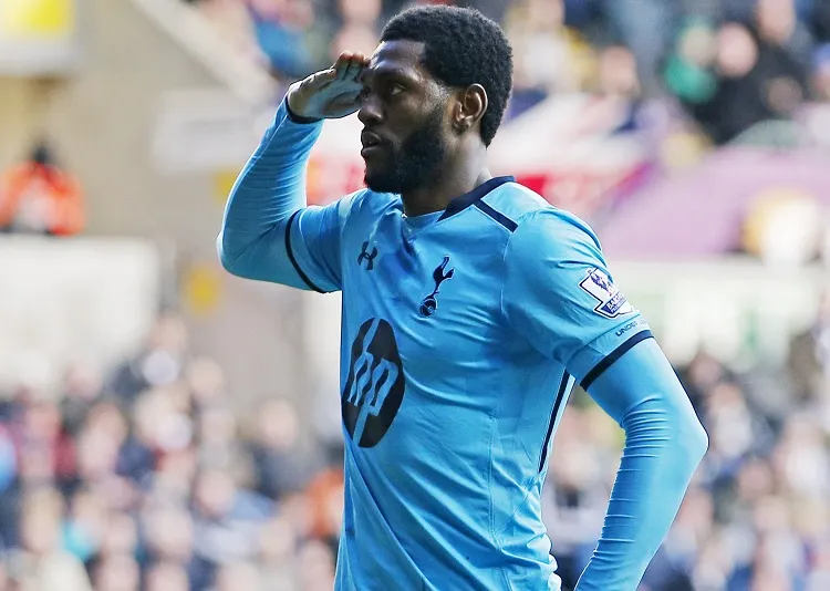 Adebayor s&rsquo;en prend à Dembélé