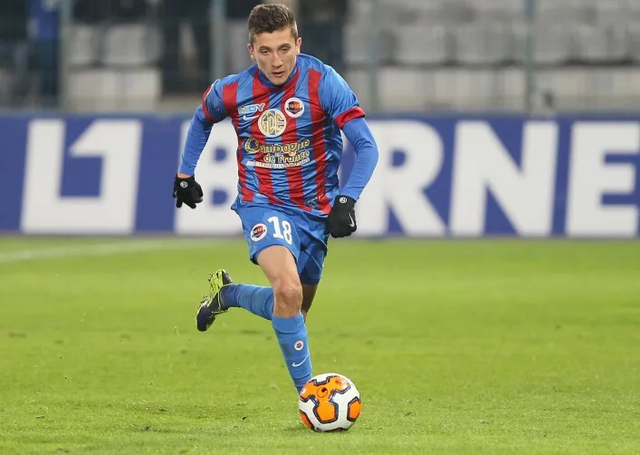 Metz tombe, Caen se replace