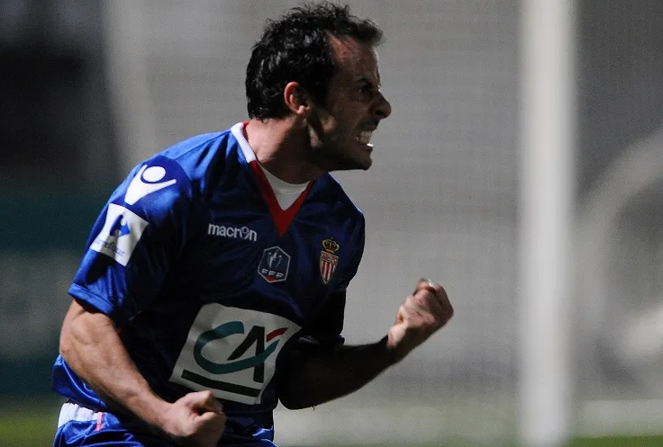 Giuly chasse Istres de son royaume