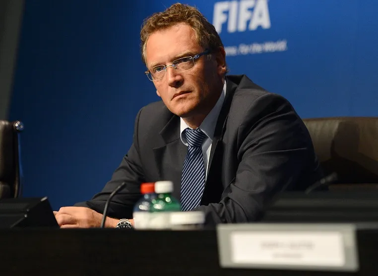 Qatar : le Mondial aura lieu en hiver !