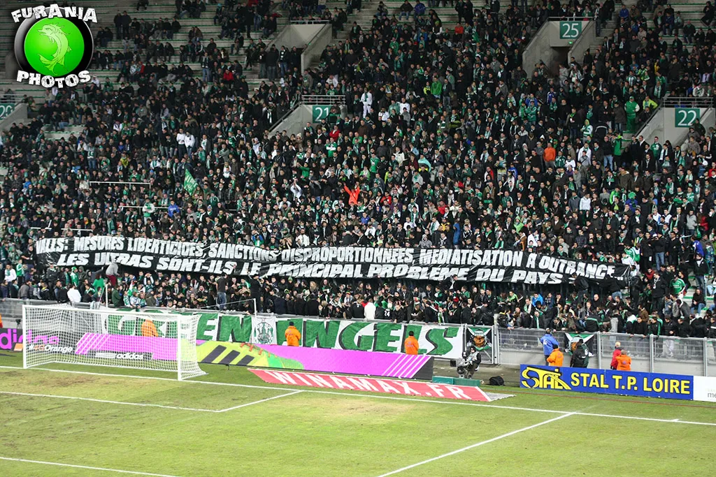 Photo : Les Green Angels taclent Valls