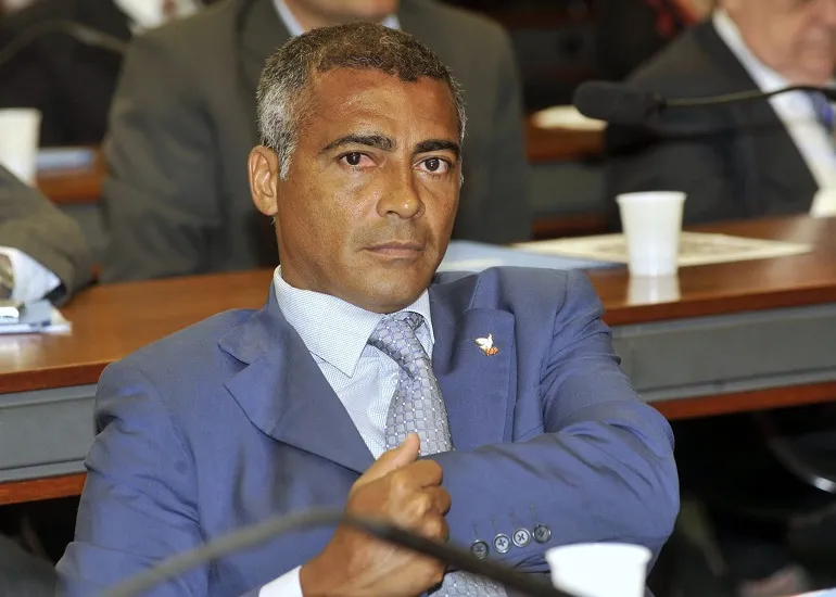 Romario contre le Hip-Hop