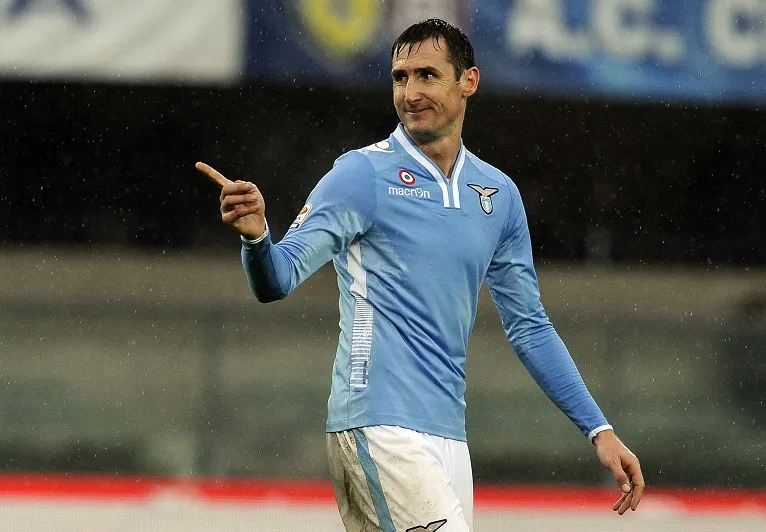 Klose veut continuer à la Lazio