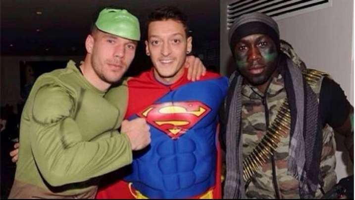 Photo : Özil et les Super Gunners