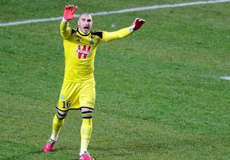 Coupet tacle les gardiens français