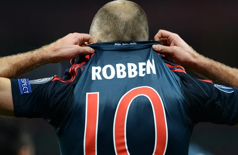 Crachat : Robben se défend