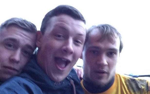 Photo : Avec le gardien en plein match