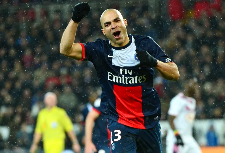 PSG : Alex bientôt prolongé ?