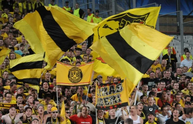Thé et beignets pour les fans de Dortmund