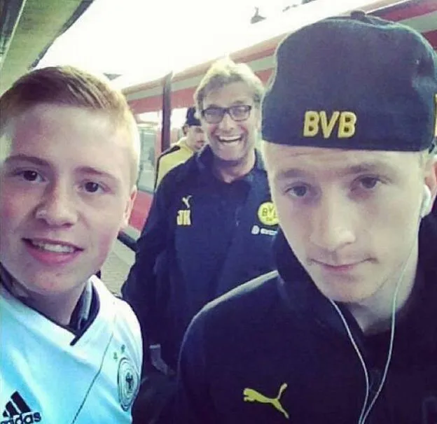 Photo : Klopp, roi du photobombing