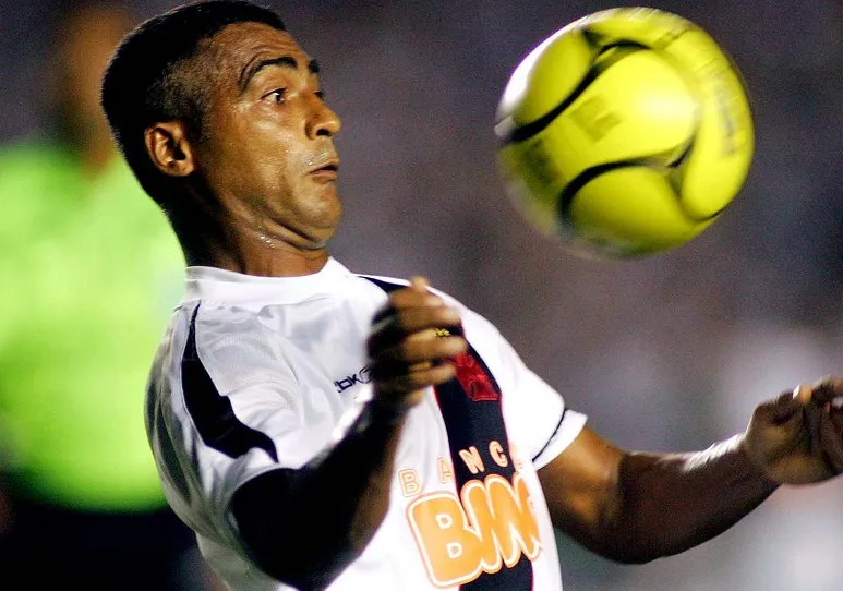 Romario traite Blatter de «<span style="font-size:50%">&nbsp;</span>fils de p…<span style="font-size:50%">&nbsp;</span>»