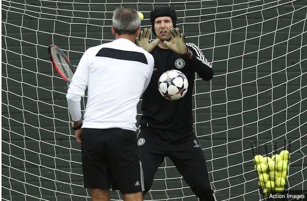 Photo : Les balles de tennis de Cech