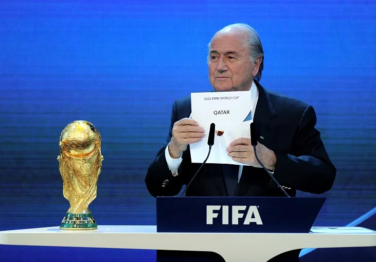 Blatter condamne l’exploitation au Qatar