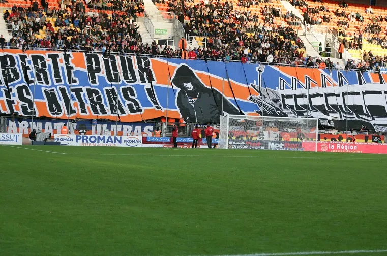 «<span style="font-size:50%">&nbsp;</span>Traités comme des animaux<span style="font-size:50%">&nbsp;</span>»