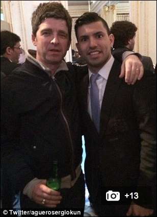 Photo : Agüero avec Noel Gallagher