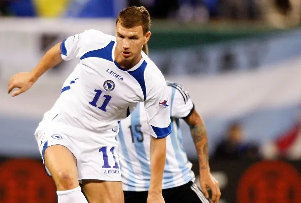 Dzeko râle d’avoir trop joué