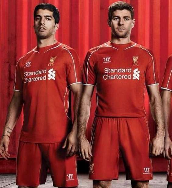 Photo : Le nouveau maillot de Liverpool