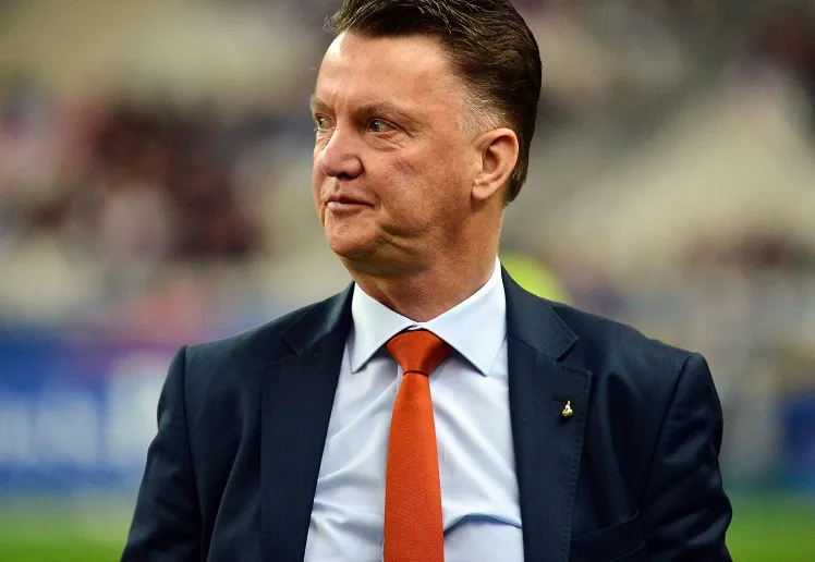 United aurait approché Van Gaal