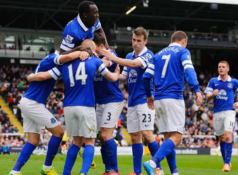 Everton donne le ton, Tottenham freiné