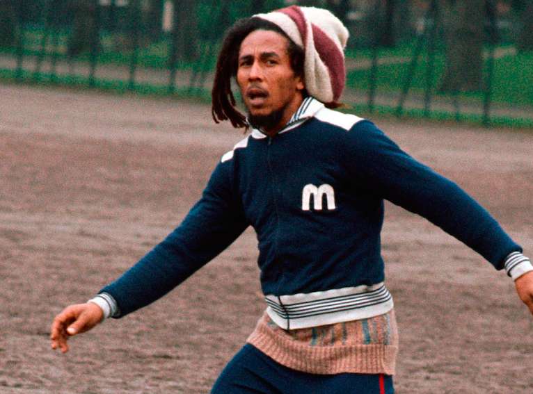 Top 10 : Foot &amp; Black Music