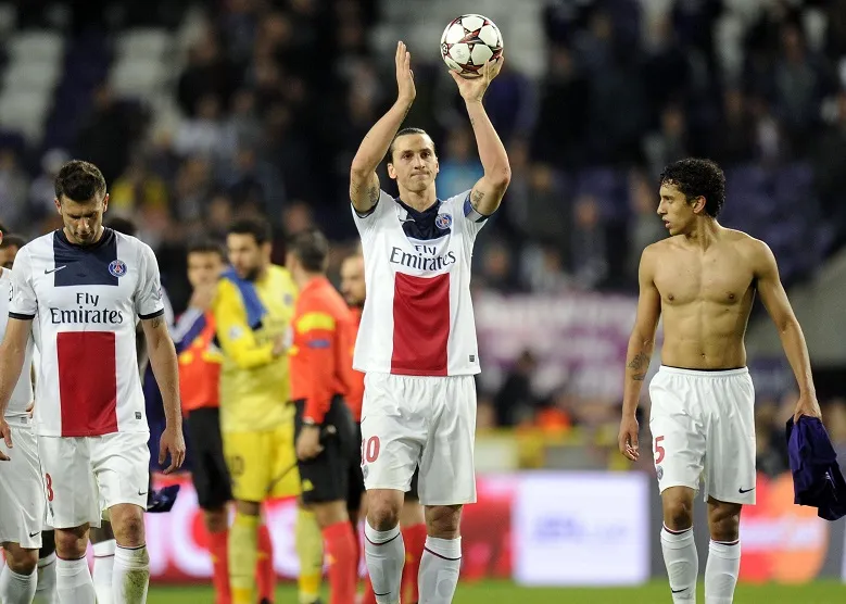 Zlatan marqué par le public bruxellois