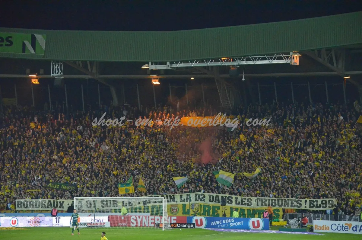 Photo : Les banderoles nantaises, acte II