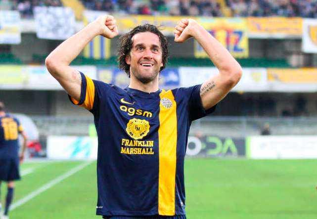 Hellas Vérone, Milan AC &amp; Sassuolo = 383€