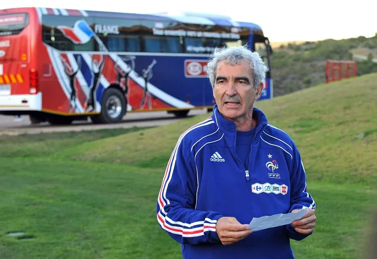 Knysna : Domenech encore taclé