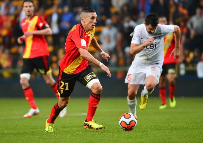 Lens s&rsquo;en contentera, Sala fait son show