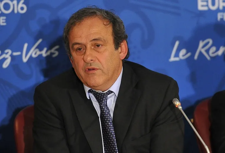 Platini invite le Brésil à se calmer