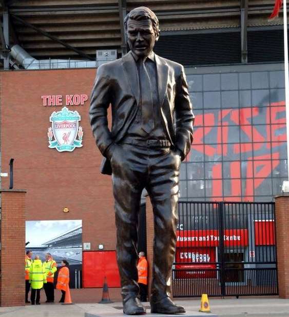 Photo : la statue de David Moyes