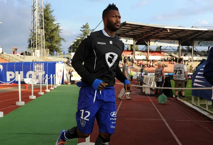 Djibril, son permis et les gendarmes