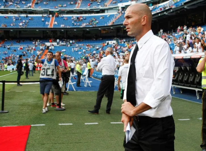 Zidane n’avance plus masqué