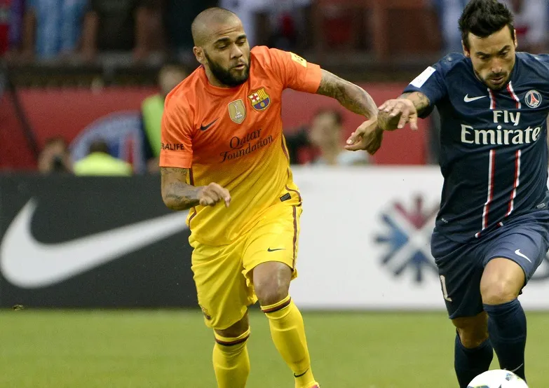 PSG : D. Alves aurait dit oui
