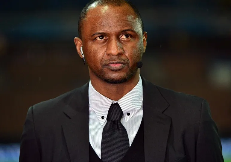 Nasri soutenu par Vieira