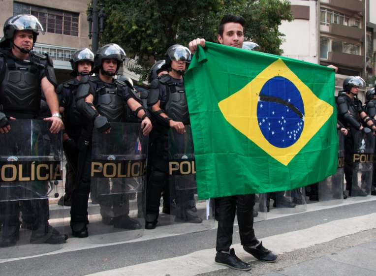 São Paulo : Les grèves continuent