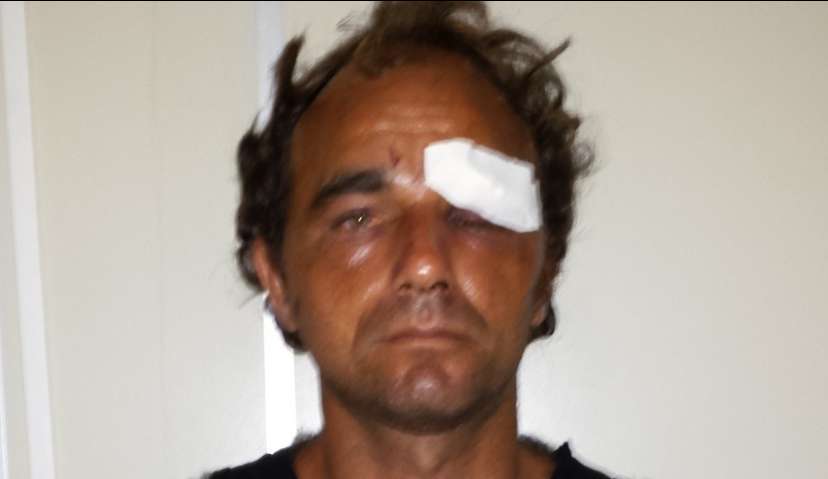 Photo : Deux Mexicains fracassent un voleur